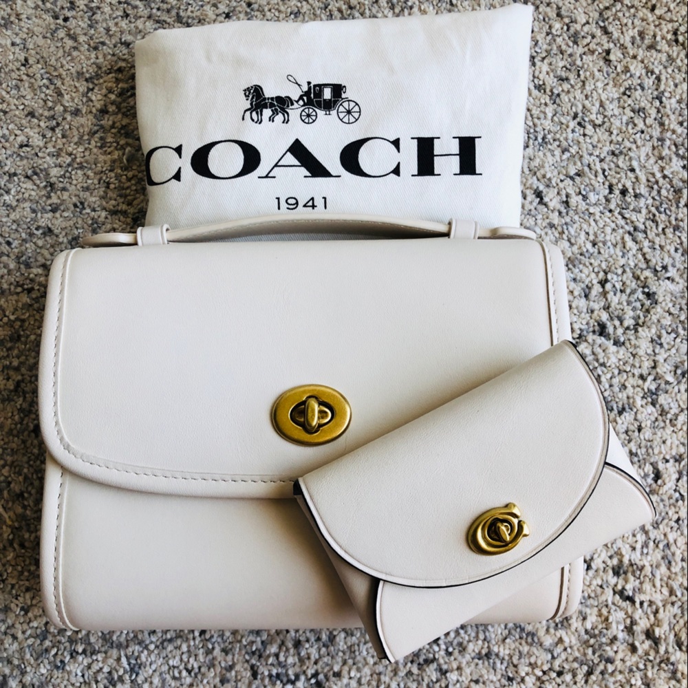 NWOT Coach Kip Turnlock Crossbody in Chalk